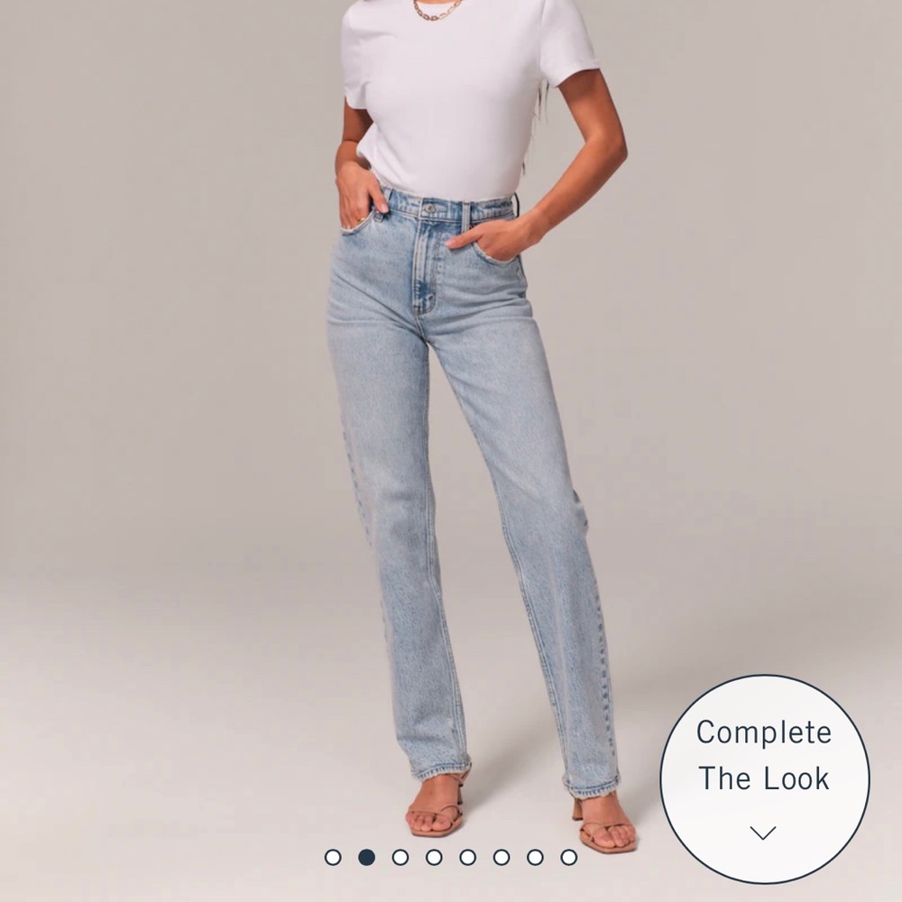 Abercrombie & Fitch Ultra High Rise Straight Jean